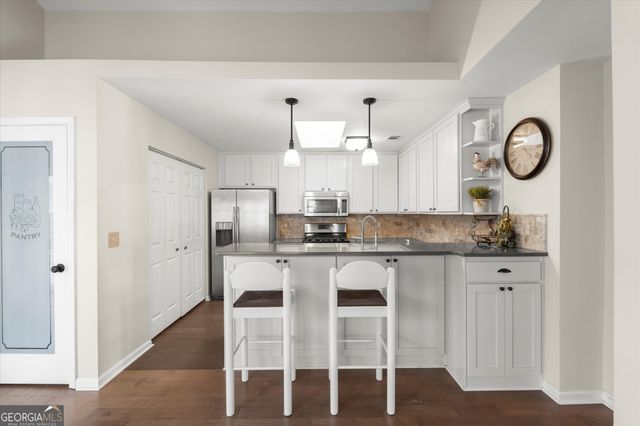 221 Rose Cottage Drive, Woodstock, GA 30189