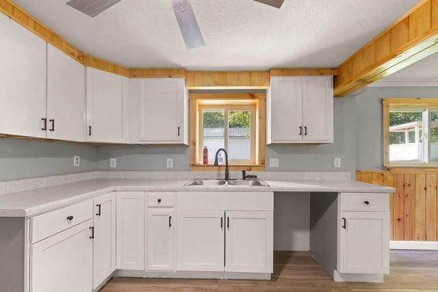 190 Walker Drive, Burnside, KY 41519