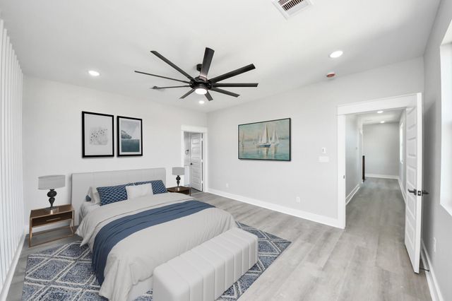 216 San Jacinto Street, La Porte, TX 77571