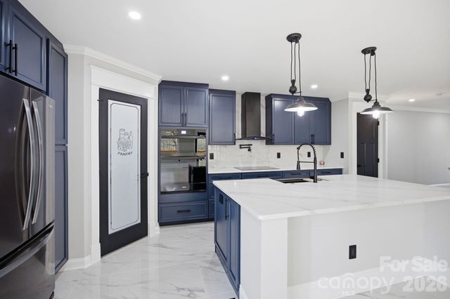 276 Coopers Drive, Hendersonville, NC 28739