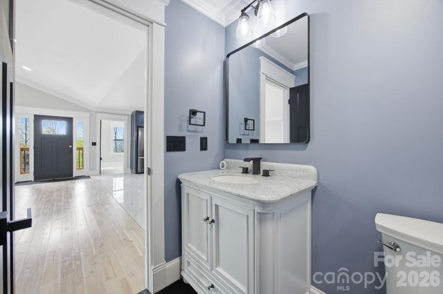 276 Coopers Drive, Hendersonville, NC 28739