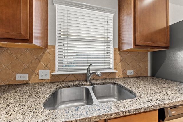 411 Tascate ST, Georgetown, TX 78628