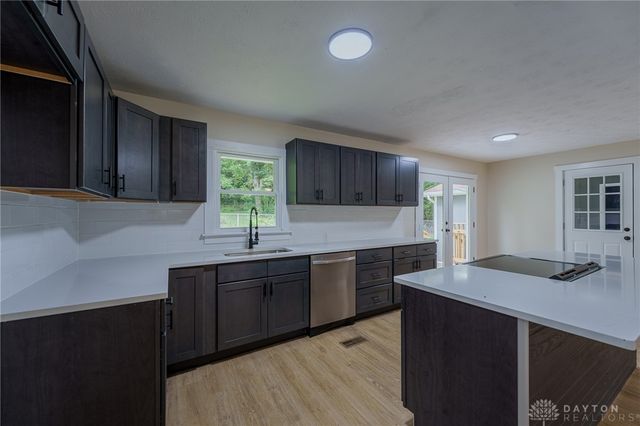 759 N Hampton Road, Bethel Twp, OH 45504