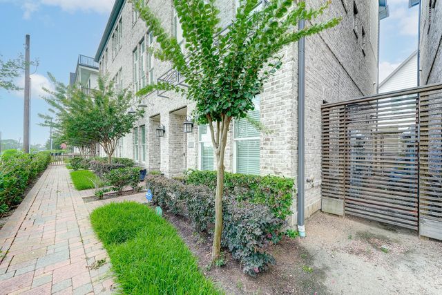 8648 Emnora Lane, Houston, TX 77080