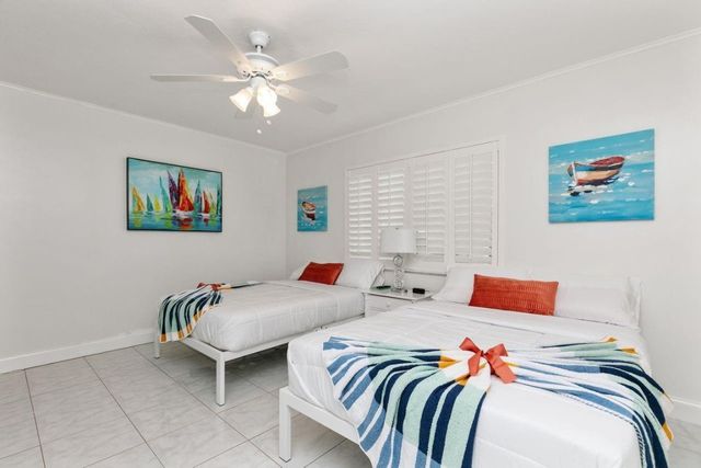 1900 N Victoria Park Road, Fort Lauderdale, FL 33305