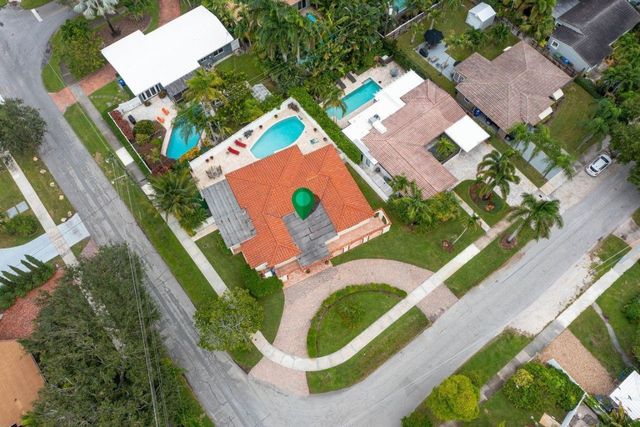 1900 N Victoria Park Road, Fort Lauderdale, FL 33305