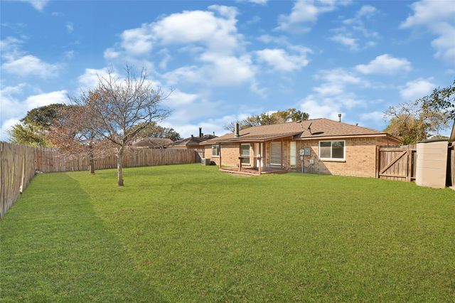 502 N Rock Drive, Houston, TX 77073