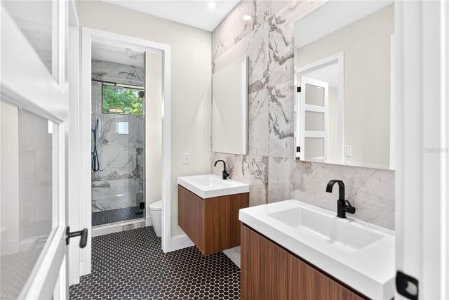 539 AVENIDA DEL NORTE, Sarasota, FL 34242