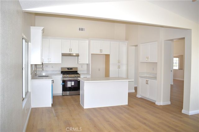 13246 Davidson, Victorville, CA 92392
