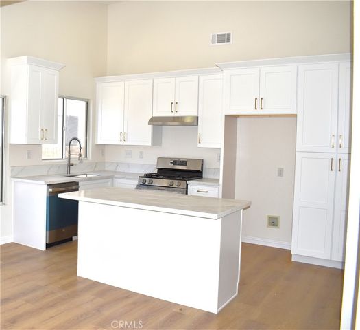 13246 Davidson, Victorville, CA 92392
