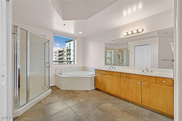 8255 Las Vegas Boulevard 1812, Las Vegas, NV 89123