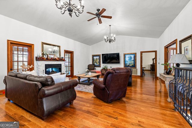 1243 US HWY 19, Meansville, GA 30256