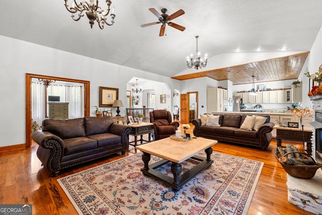 1243 US HWY 19, Meansville, GA 30256