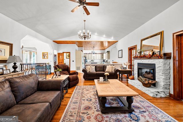 1243 US HWY 19, Meansville, GA 30256