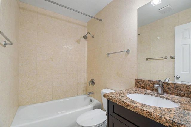 7405 Charmant Dr 2022, San Diego, CA 92122