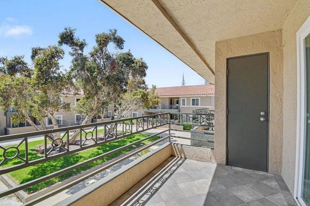 7405 Charmant Dr 2022, San Diego, CA 92122