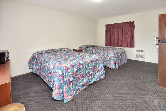 1028 RIDGEWOOD AVENUE, Daytona Beach, FL 32117