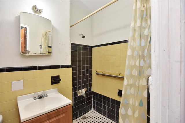 1028 RIDGEWOOD AVENUE, Daytona Beach, FL 32117