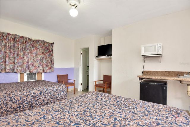 1028 RIDGEWOOD AVENUE, Daytona Beach, FL 32117