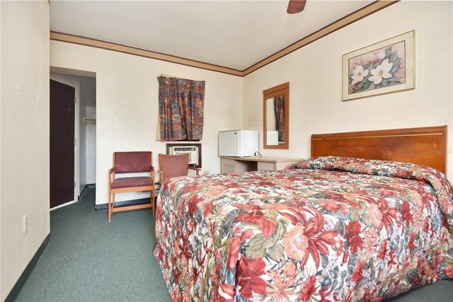 1028 RIDGEWOOD AVENUE, Daytona Beach, FL 32117