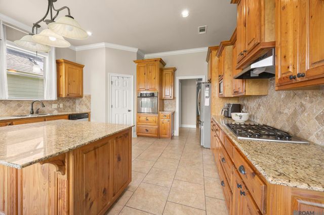 10833 Hillrose Ave, Baton Rouge, LA 70810