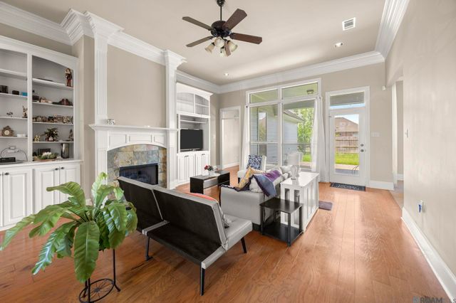 10833 Hillrose Ave, Baton Rouge, LA 70810