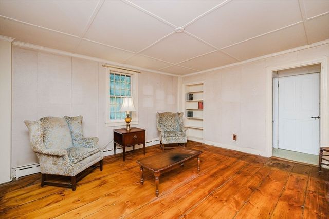 83 North Worcester St, Norton, MA 02766