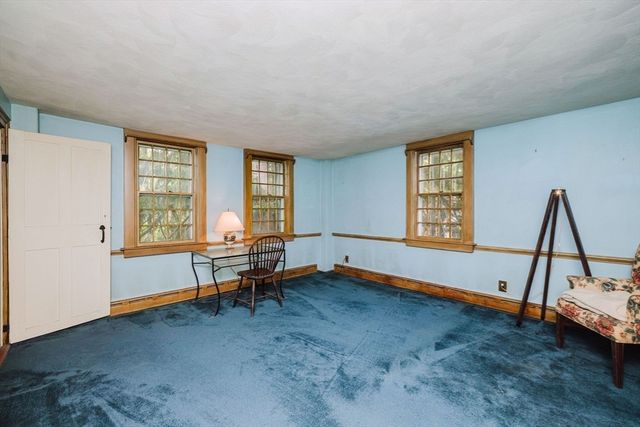 83 North Worcester St, Norton, MA 02766
