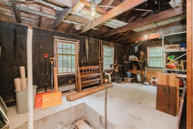83 North Worcester St, Norton, MA 02766