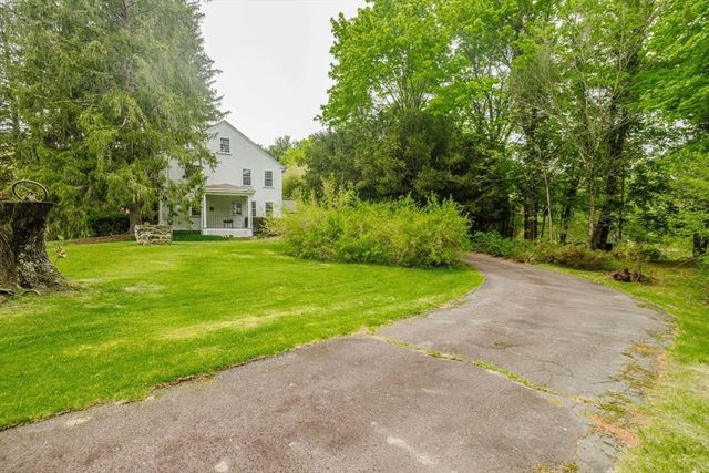 83 North Worcester St, Norton, MA 02766