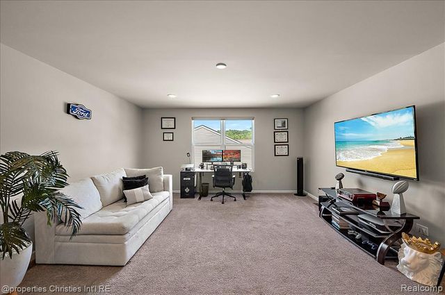50026 Alden, Canton, MI 48188