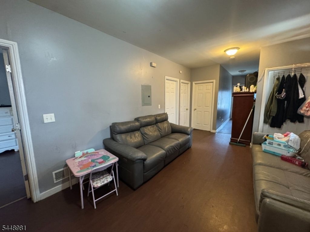 47 Oak St, Paterson City, NJ 07501 — photo 2