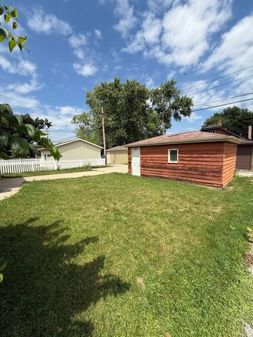 420 Cowles Avenue, Joliet, IL 60435