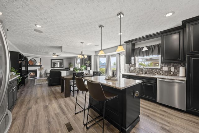 207 Heathermere Loop, Galena, OH 43021
