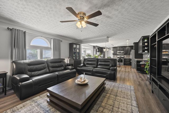 207 Heathermere Loop, Galena, OH 43021