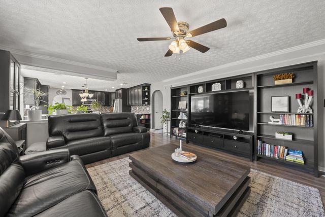 207 Heathermere Loop, Galena, OH 43021