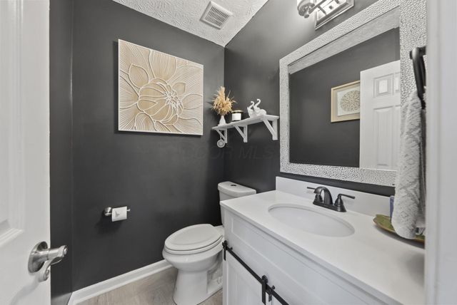 207 Heathermere Loop, Galena, OH 43021