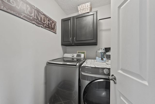 207 Heathermere Loop, Galena, OH 43021
