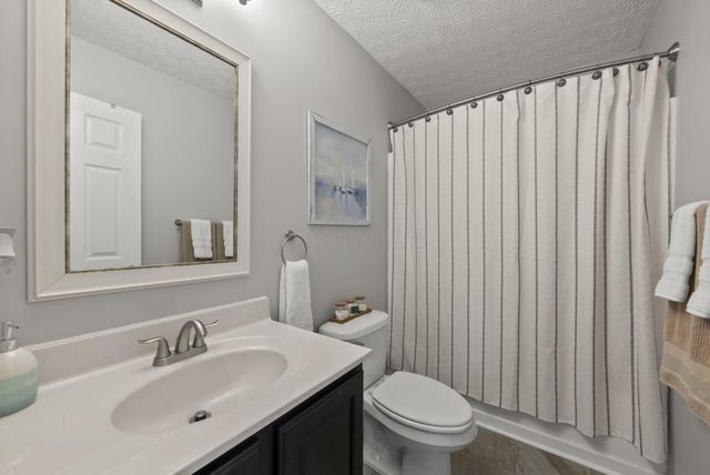 207 Heathermere Loop, Galena, OH 43021
