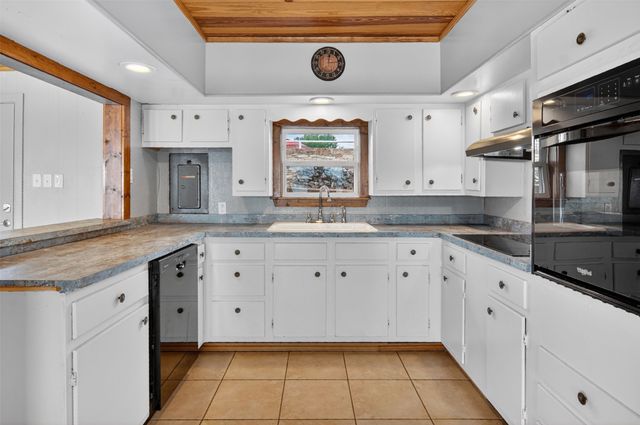 9303 County Road 331, Graham, TX 76450