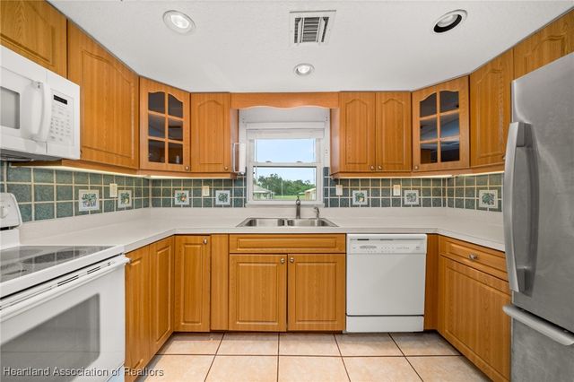 103 Crest Court, Lake Placid, FL 33852