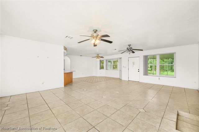103 Crest Court, Lake Placid, FL 33852