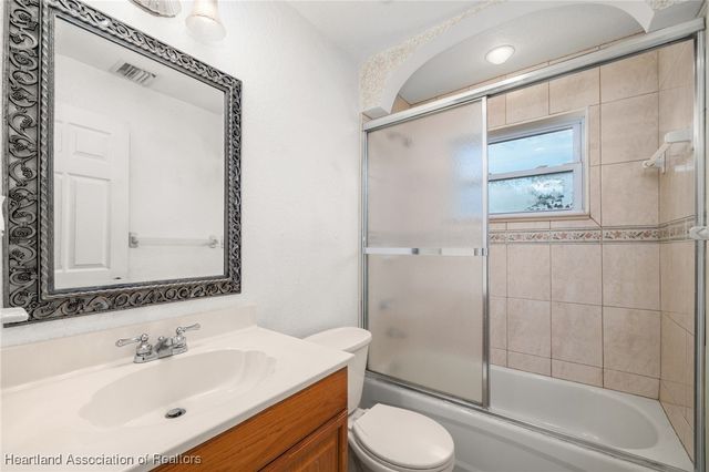 103 Crest Court, Lake Placid, FL 33852