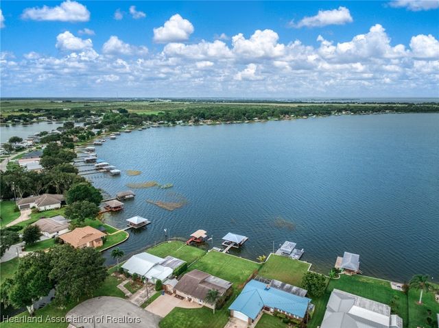 103 Crest Court, Lake Placid, FL 33852