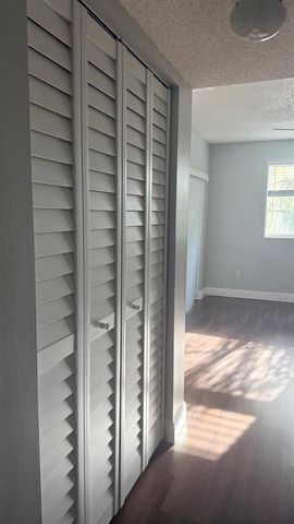 2640 S University Drive 325, Davie, FL 33328