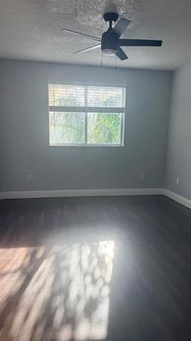 2640 S University Drive 325, Davie, FL 33328