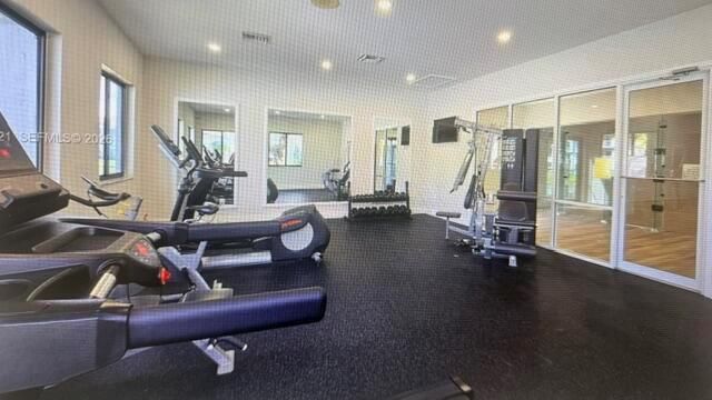 2640 S University Drive 325, Davie, FL 33328