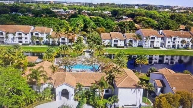 2640 S University Drive 325, Davie, FL 33328
