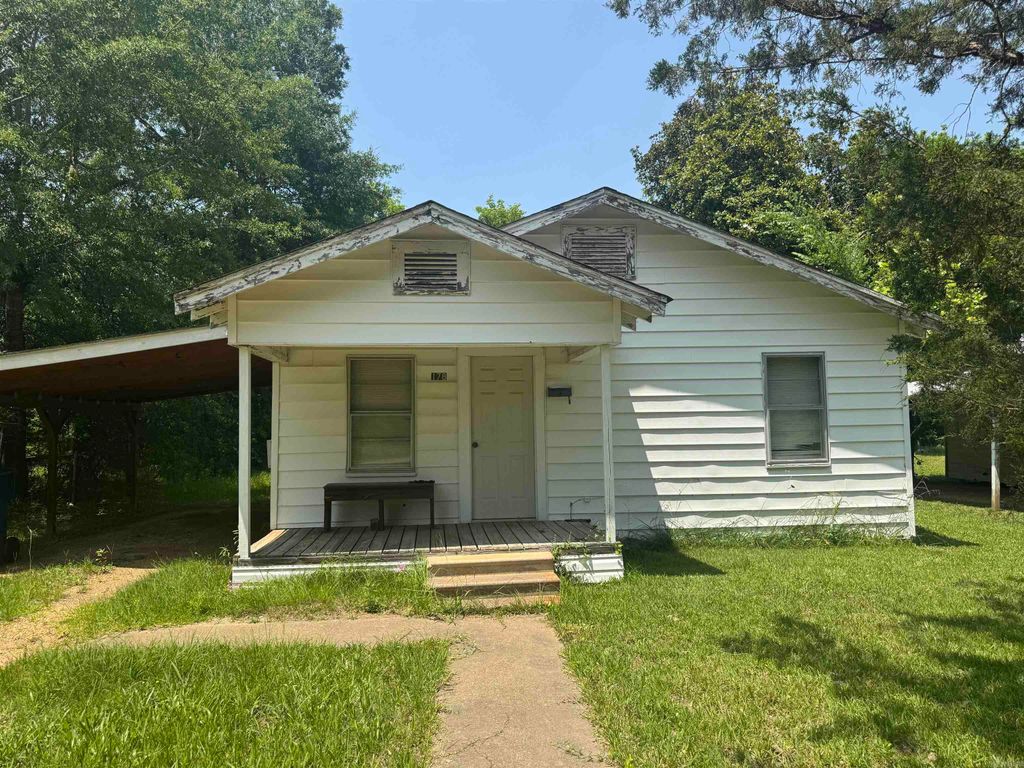 178 Cedar Street, Camden, AR 71701