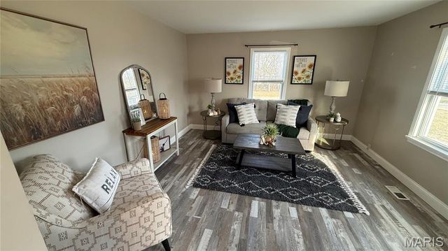 209 W 2nd Street, Pevely, MO 63070